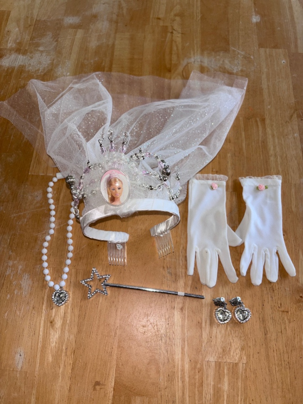Barbie Wedding Dressup Set